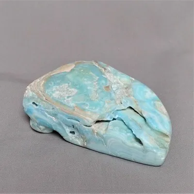 Aragonite blue polished 534g Afghanistan