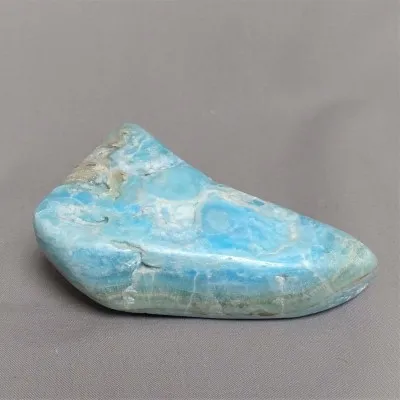 Aragonite blue polished 465g Afghanistan