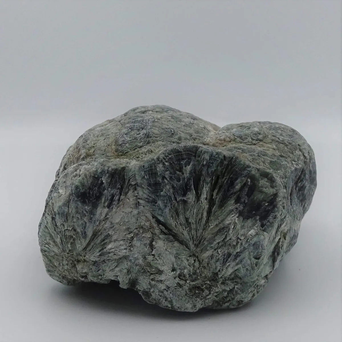 Serafinit surový minerál 393g Rusko