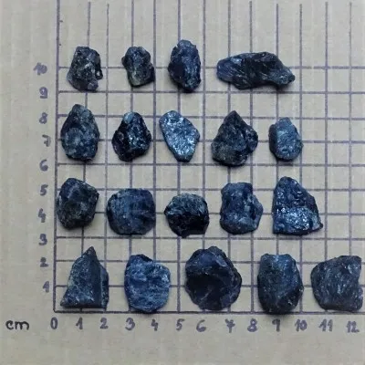 Iolit/Cordierit 100g výhodné balení 19 kusů, Tanzánie