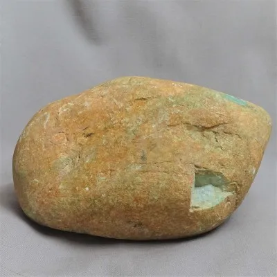 Jadeit valoun 2,4g Barma (Myanmar)