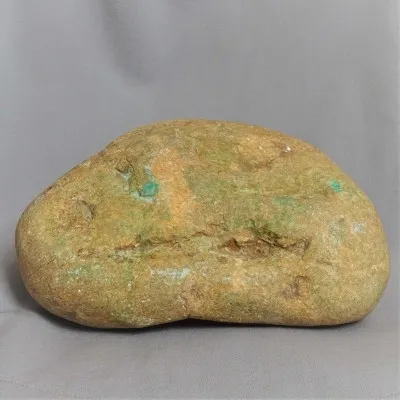 Jadeit valoun 2,9g Barma (Myanmar)