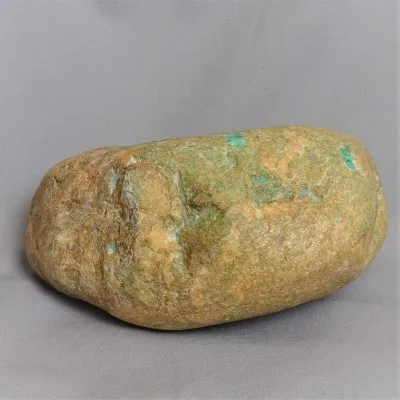 Jade nugget 2,9kg Burma (Myanmar)