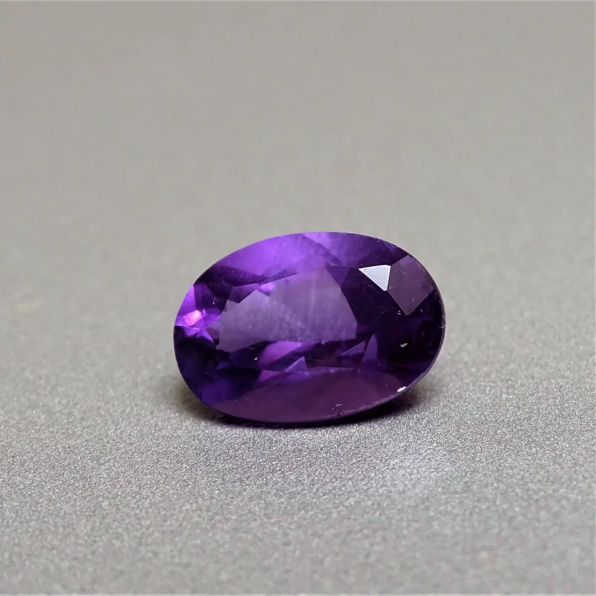 Ametyst broušený 3,99 ct, Srí Lanka