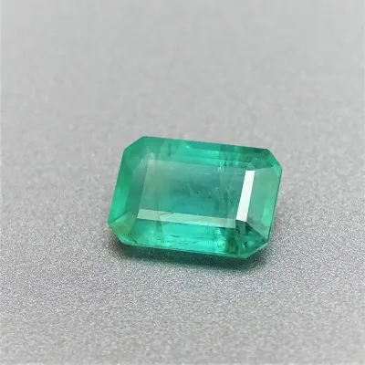 Natural cut emerald 2,54 ct, Zambia