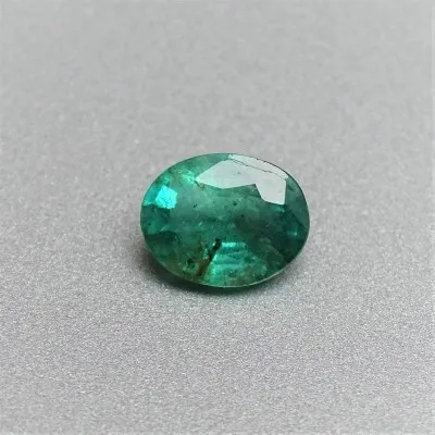 Natural cut emerald 1,76 ct, Zambia
