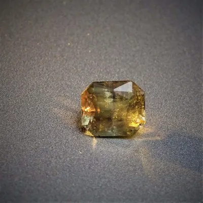 Alexandrite - 2,33 ct Sri Lanka CGL certificate member of the GIA Association