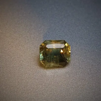 Alexandrite - 2,33 ct Sri Lanka CGL certificate member of the GIA Association