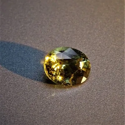 Alexandrite - 2,40 ct Sri Lanka CGL certificate member of the GIA Association