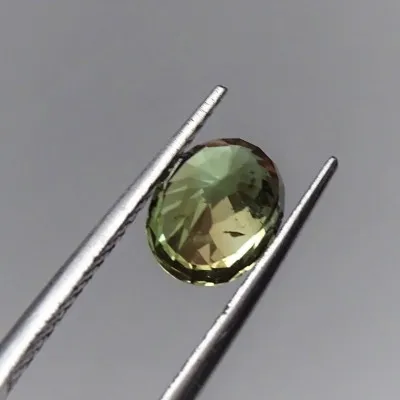 Alexandrite - 2,40 ct Sri Lanka CGL certificate member of the GIA Association