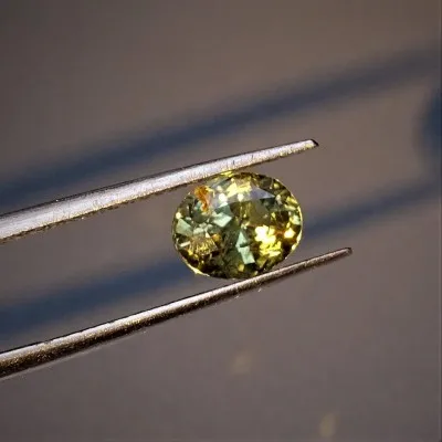 Alexandrit - 2,40 ct Srí Lanka CGL certifikát člen asociace GIA