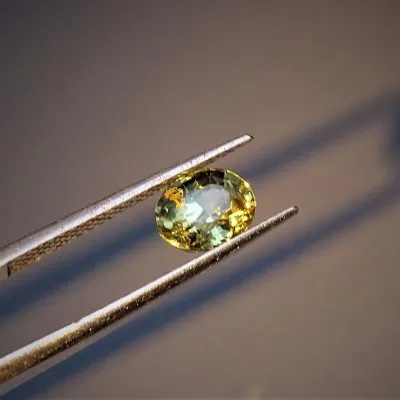 Alexandrite - 2,40 ct Sri Lanka CGL certificate member of the GIA Association