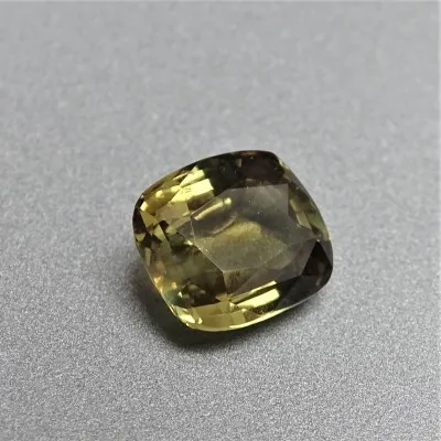 Alexandrite - 3,05 ct Sri Lanka CGL certificate member of the GIA Association