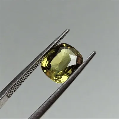 Alexandrite - 3,05 ct Sri Lanka CGL certificate member of the GIA Association