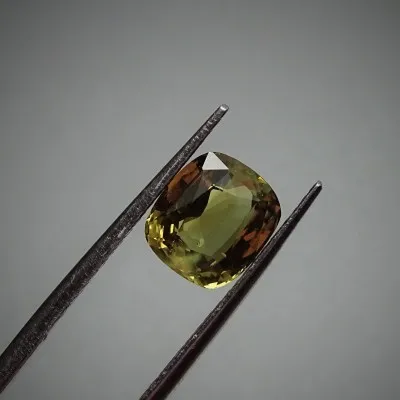 Alexandrit - 3,05 ct Srí Lanka CGL certifikát člen asociace GIA