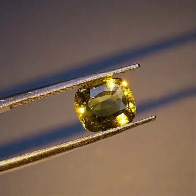 Alexandrite - 3,05 ct Sri Lanka CGL certificate member of the GIA Association
