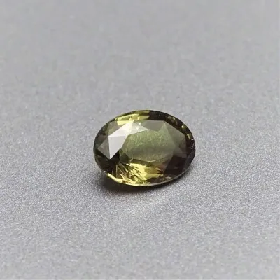 Alexandrite - 1,20 ct Sri Lanka CGL certificate member of the GIA Association