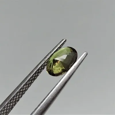 Alexandrite - 1,20 ct Sri Lanka CGL certificate member of the GIA Association