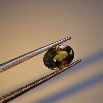 Alexandrite - 1,20 ct Sri Lanka CGL certificate member of the GIA Association