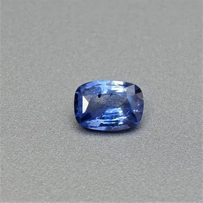 Sapphire blue 1,84 ct Sri Lanka CGL (Ceylon Gem Lab) member of the GIA certificate