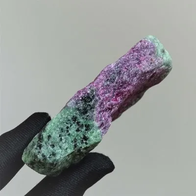 Ruby in zoisite 151g, Tanzania top quality