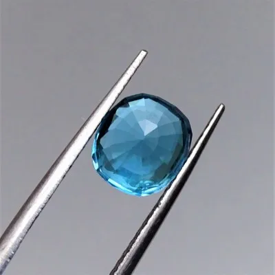 Topaz blue 2,77 ct, Sri Lanka
