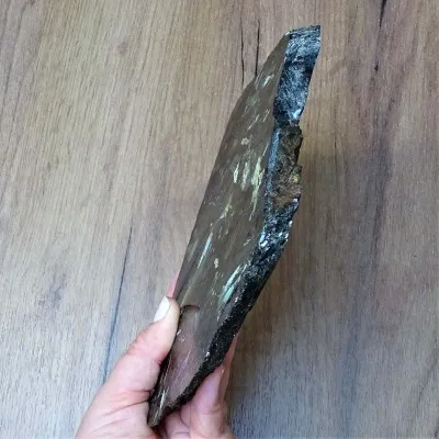 Nuummite polished plate 693g, Greenland, unique rare collection piece