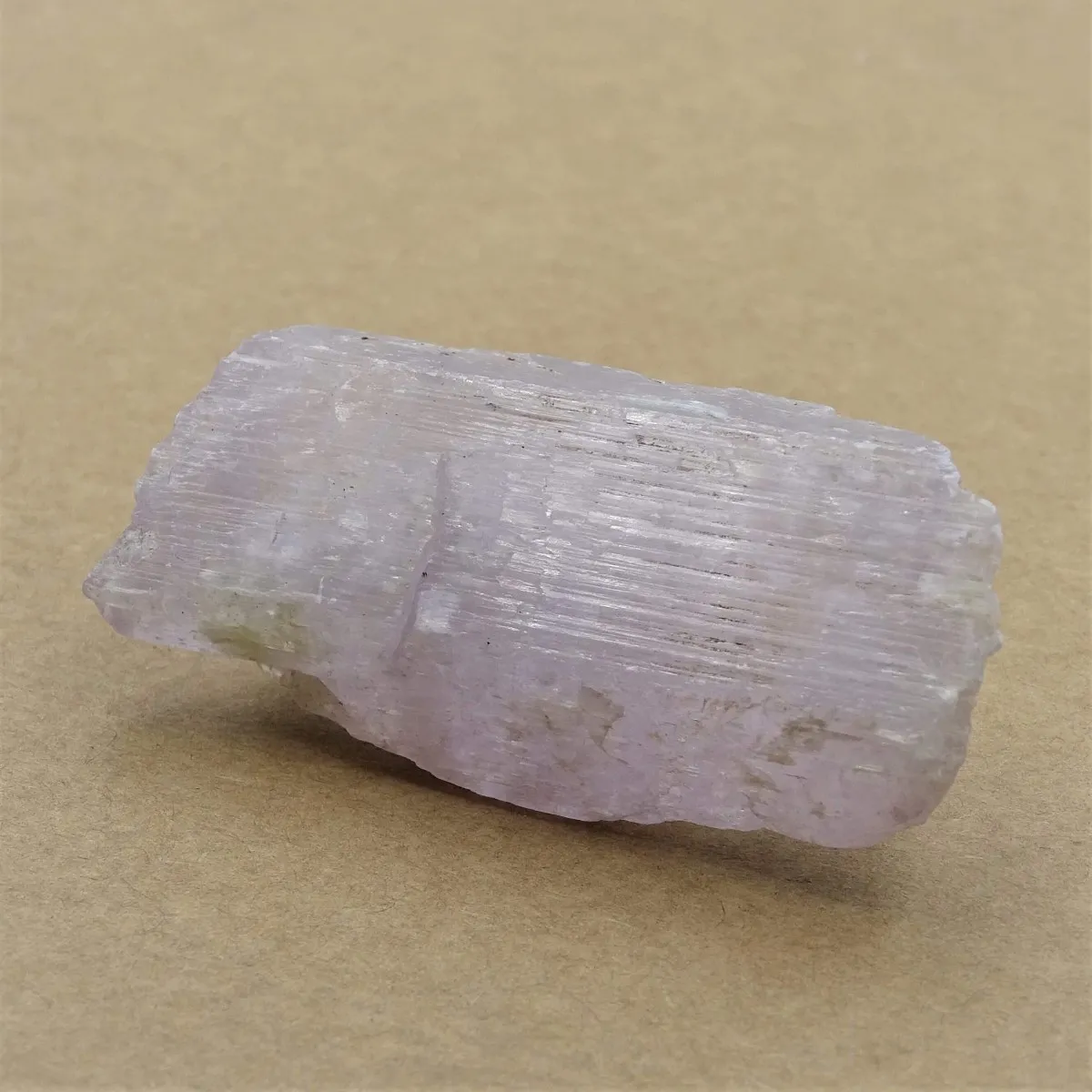 Kunzite 27,4g, Afghanistan