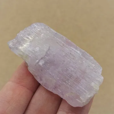 Kunzite 27,4g, Afghanistan