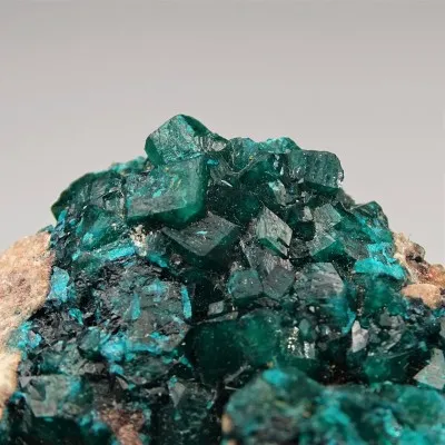 Dioptas 126,9g, Kongo