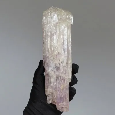 Kunzit 1223g, Afganistán