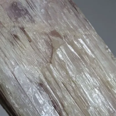 Kunzit 1223g, Afganistán