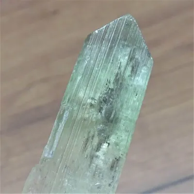 Hiddenit přírodní krystal 42,7g, Afganistán