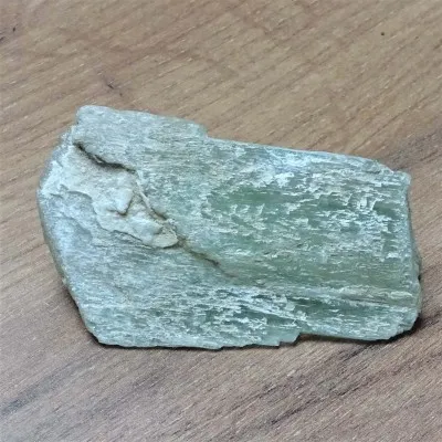 Hiddenit přírodní krystal 155,6g, Afganistán