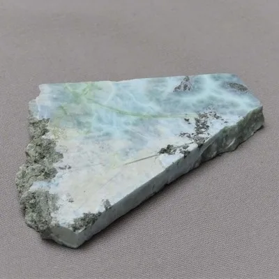 Larimar přírodní plát neleštěný 48,3g, Dominikánská republika