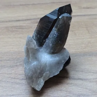 Záhněda přírodní krystaly 248g, Brazílie