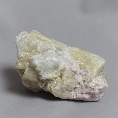 Hackmanite raw mineral 460g, Afghanistan