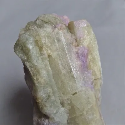 Hackmanit surový minerál 460g, Afganistán