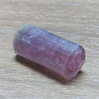 Turmalin Naturkristall 22,5g Afghanistan