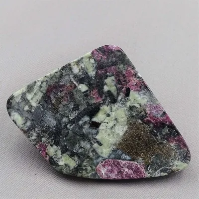 Eudialyte polished plate 58,3g, Russia