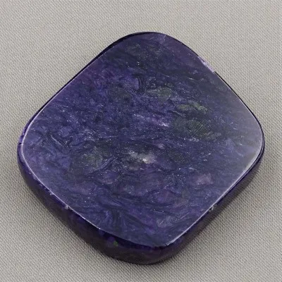 Charoit / Charoit polierter Teller 76,1g, Russland