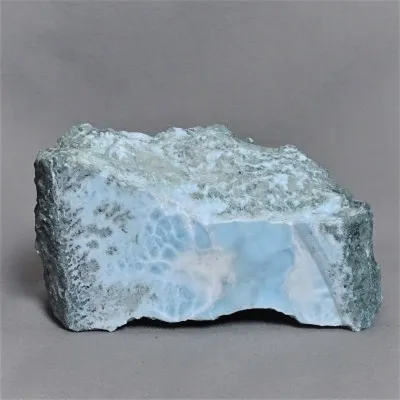 Larimar přírodní surový minerál 747g, Dominikánská republika