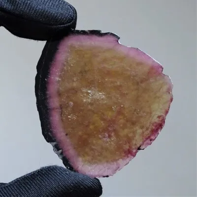 Turmalin natürliche polierte Platte 12,9 g, Brasilien