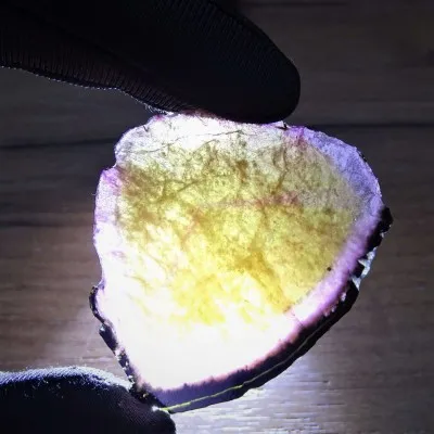 Turmalín přírodní leštěný plát 12,9g, Brazílie