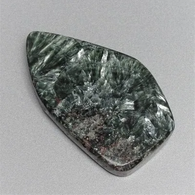 Serafinite polished plate 46,8g, Russia