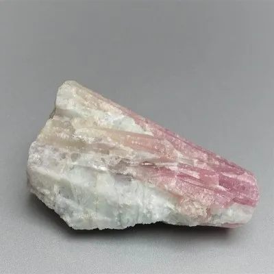 Rubelite/red tourmaline 89,6g, Brazil