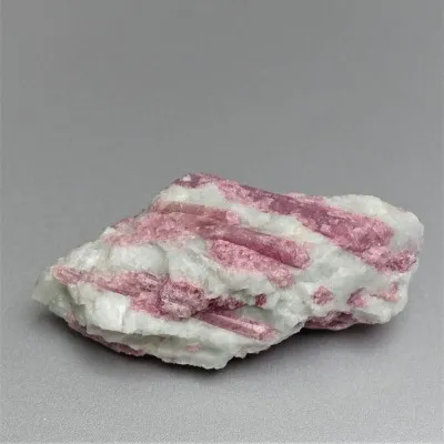 Rubelite/red tourmaline 68,8g, Brazil