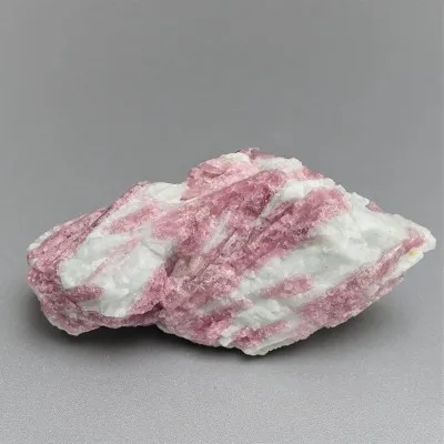 Rubelit / Turmalin 68,8g, Brasilien