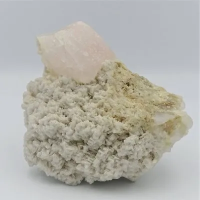 Morganit Naturkristall in Albit Sammlungsstück 612g, Afghanistan