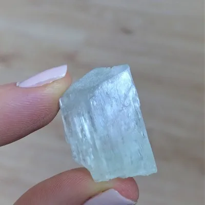 Hiddenite natural crystal 13g, Afghanistan
